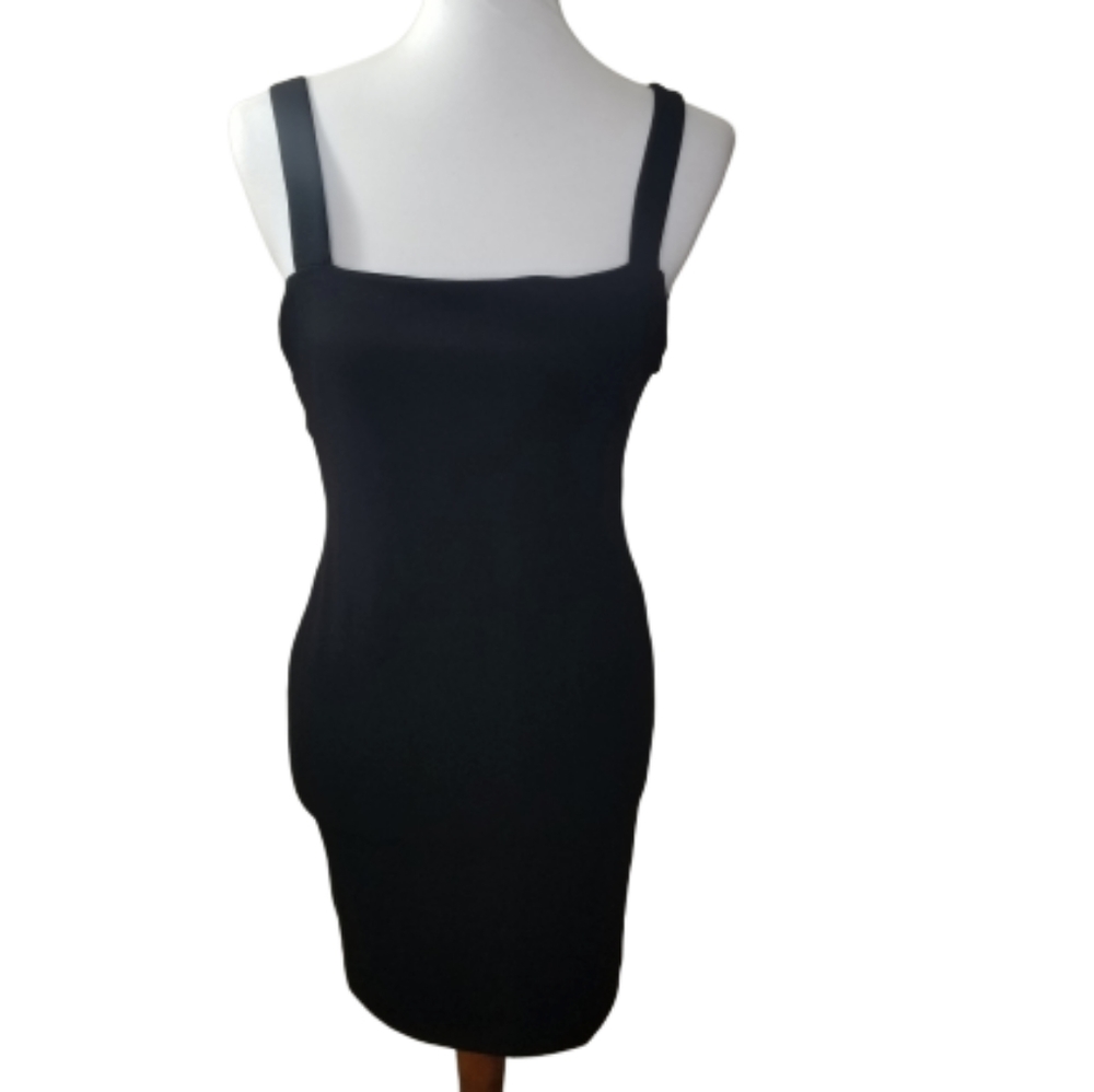 || SOLACE LONDON || Revolve Black Rosa Mini Dress - Picture 4 of 8